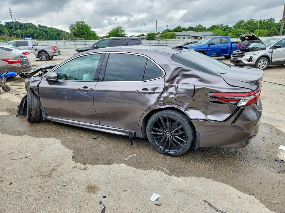 Продажа на аукционе авто 2022 Toyota Camry, vin: 4T1K61AK2NU023157, номер лота: 56245196