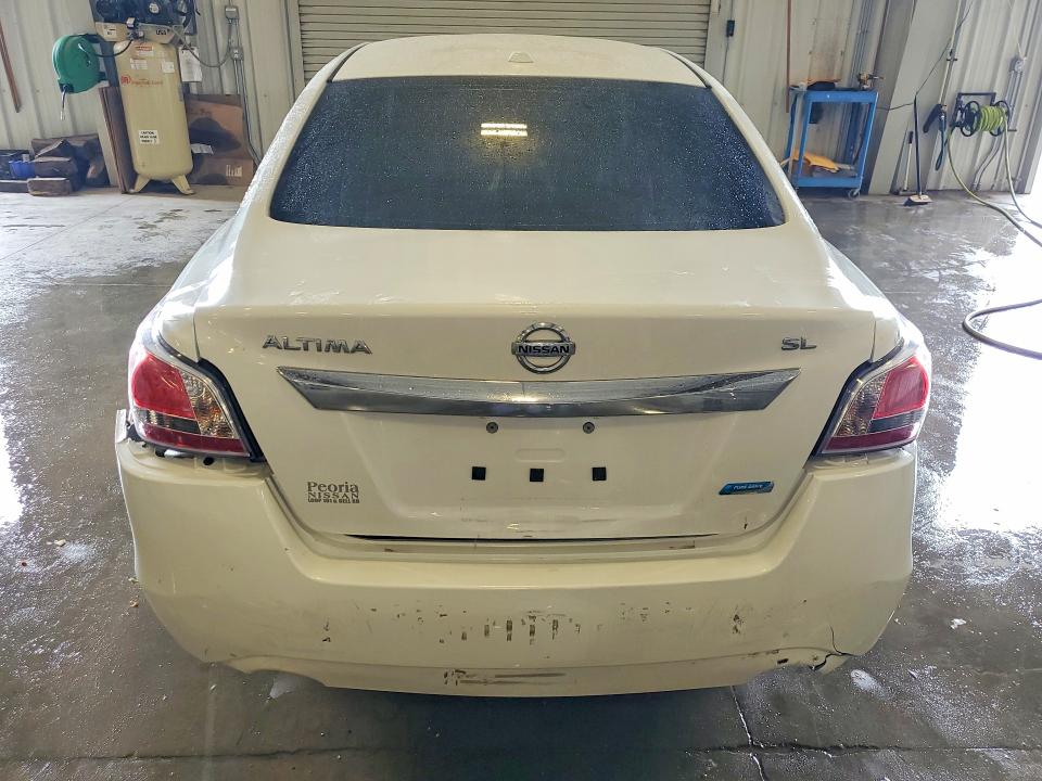 2014 Nissan Altima მანქანა იყიდება აუქციონზე, vin: 1N4AL3AP1EN237718, აუქციონის ნომერი: 59031626