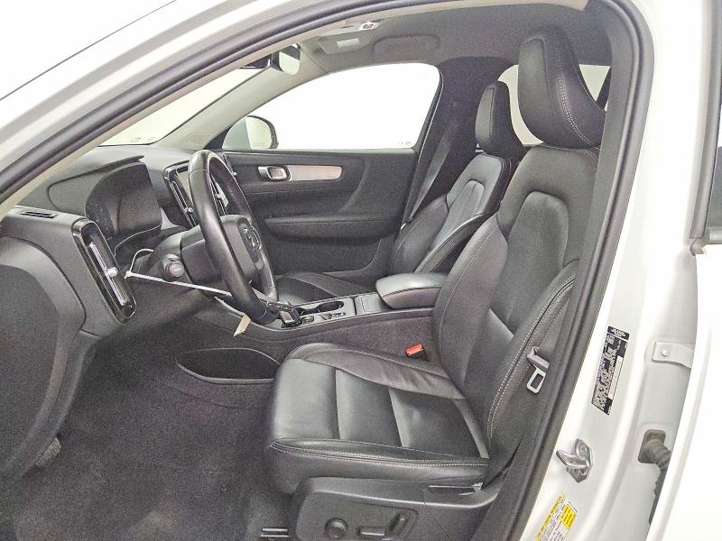 2021 Volvo Xc40 მანქანა იყიდება აუქციონზე, vin: YV4162UK4M2599650, აუქციონის ნომერი: 54218066