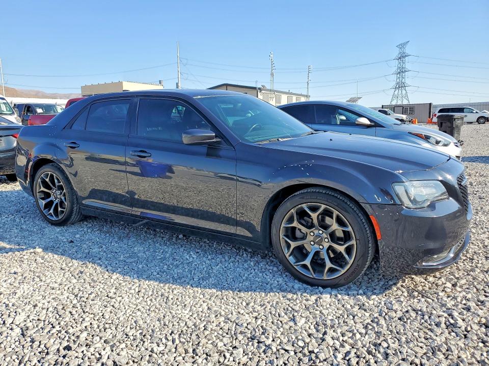 57253036 :رقم المزاد ، 2C3CCABG3GH243817 vin ، 2016 Chrysler 300 مزاد بيع
