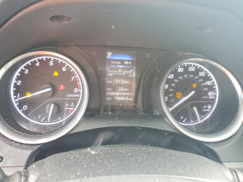 56809546 :رقم المزاد ، 4T1B11HK1JU560844 vin ، 2018 Toyota Camry مزاد بيع
