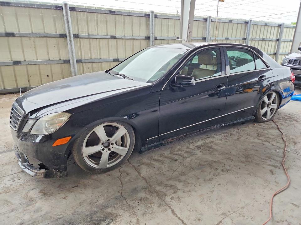 56142126 :رقم المزاد ، WDDHF7CB6AA018057 vin ، 2010 Mercedes-benz E مزاد بيع