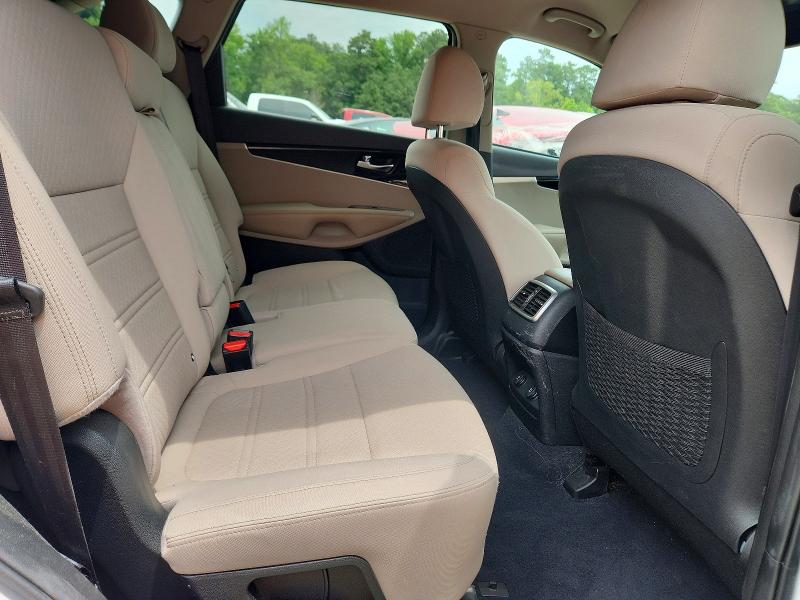 2019 Kia Sorento მანქანა იყიდება აუქციონზე, vin: 5XYPG4A32KG444827, აუქციონის ნომერი: 57164626