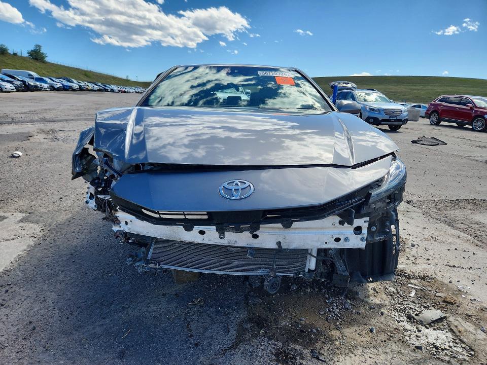 56720726 :رقم المزاد ، 4T1DBADK1SU503329 vin ، 2025 Toyota Camry مزاد بيع