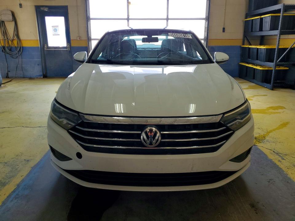 56686816 :رقم المزاد ، 3VWCB7BU6KM238836 vin ، 2019 Volkswagen Jetta مزاد بيع