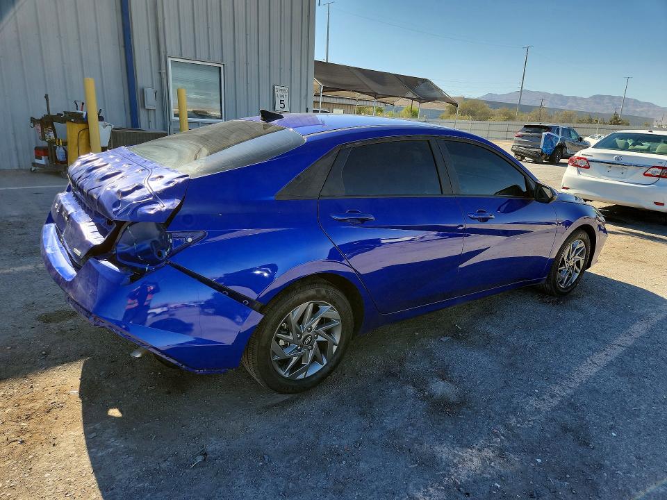 Продажа на аукционе авто 2024 Hyundai Elantra, vin: KMHLM4DJ1RU104736, номер лота: 57950406
