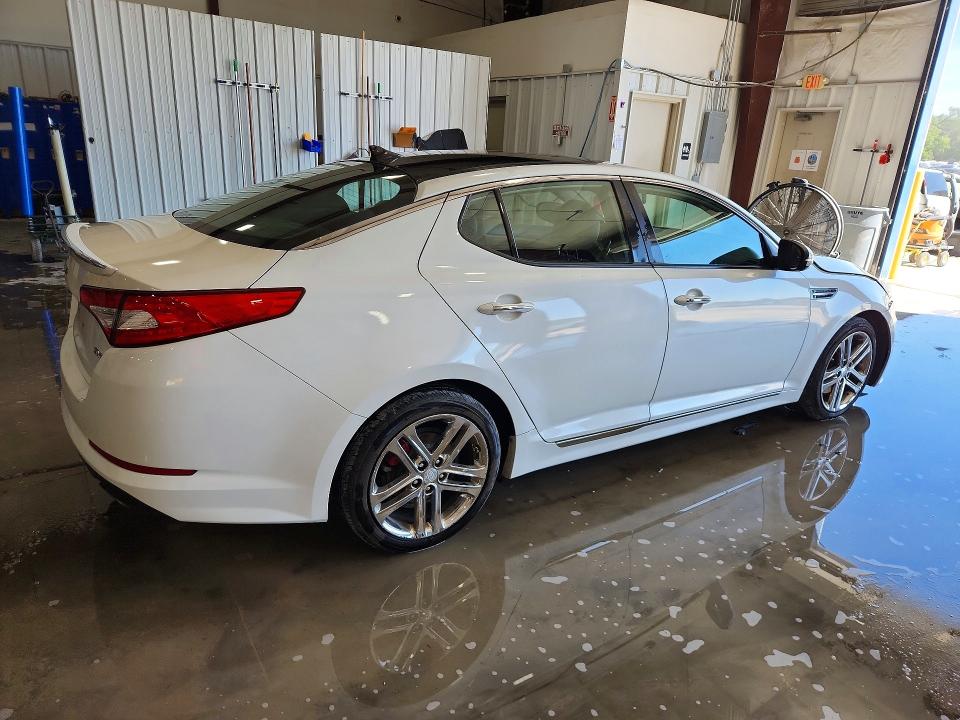 2013 Kia Optima მანქანა იყიდება აუქციონზე, vin: 5XXGR4A66DG235070, აუქციონის ნომერი: 55357556