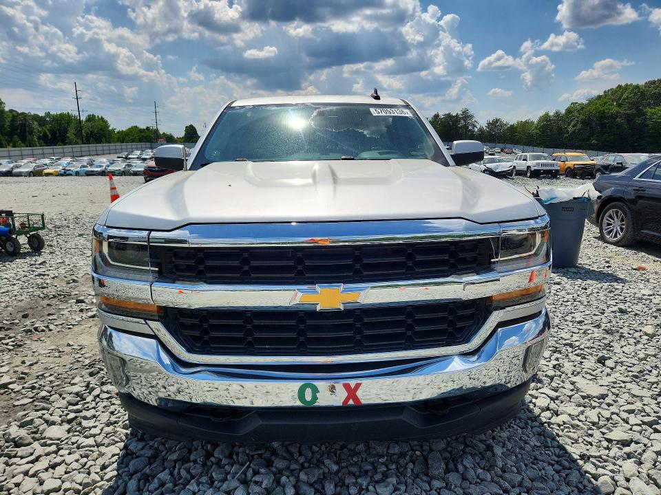 2018 Chevrolet Silverado მანქანა იყიდება აუქციონზე, vin: 3GCUKREC5JG171438, აუქციონის ნომერი: 57053136