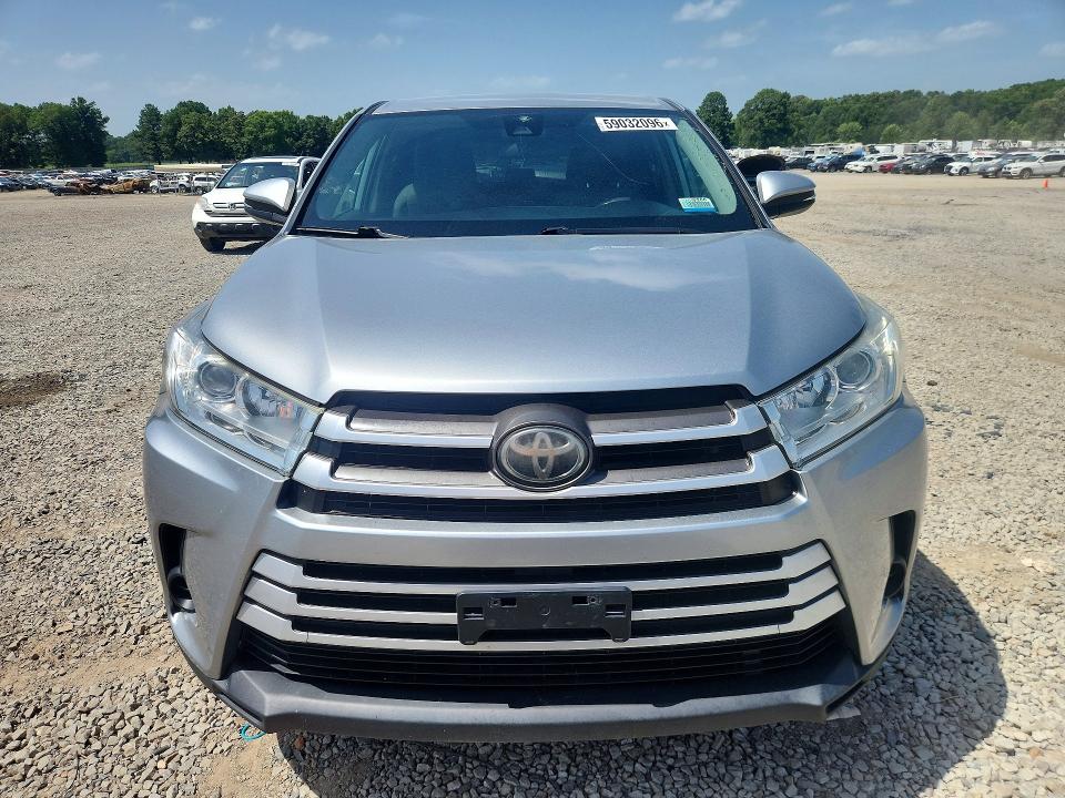 59032096 :رقم المزاد ، 5TDZZRFH7KS297864 vin ، 2019 Toyota Highlander مزاد بيع