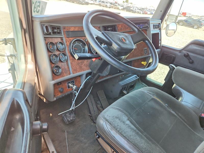 59138266 :رقم المزاد ، 2NKMHD6X94M065751 vin ، 2004 Kenworth Construction مزاد بيع