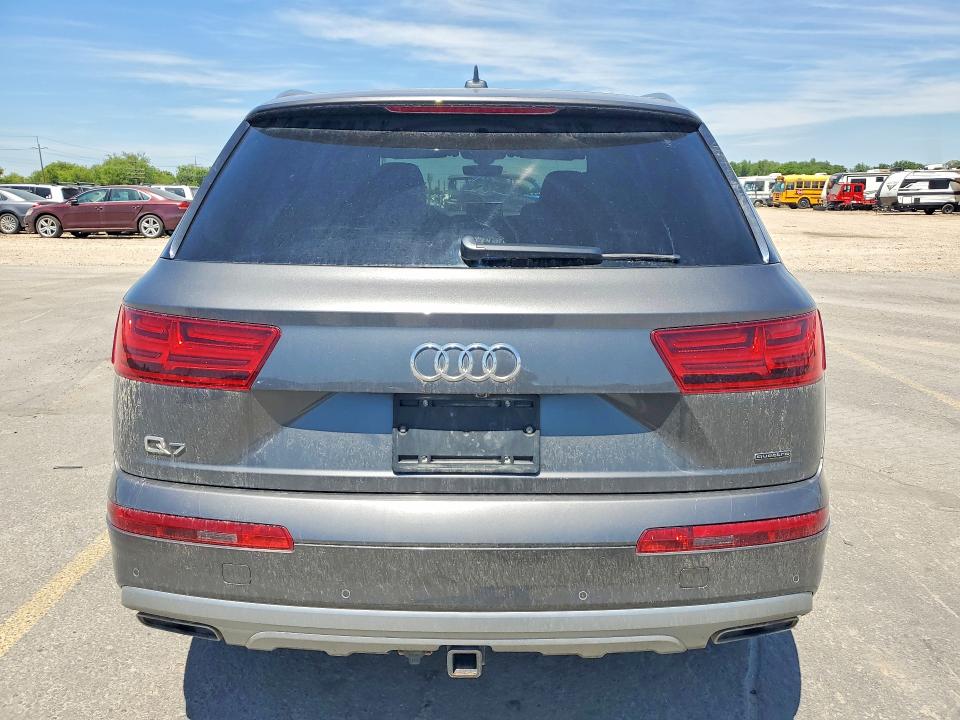 2018 Audi Q7 მანქანა იყიდება აუქციონზე, vin: WA1LAAF76JD040561, აუქციონის ნომერი: 56714886