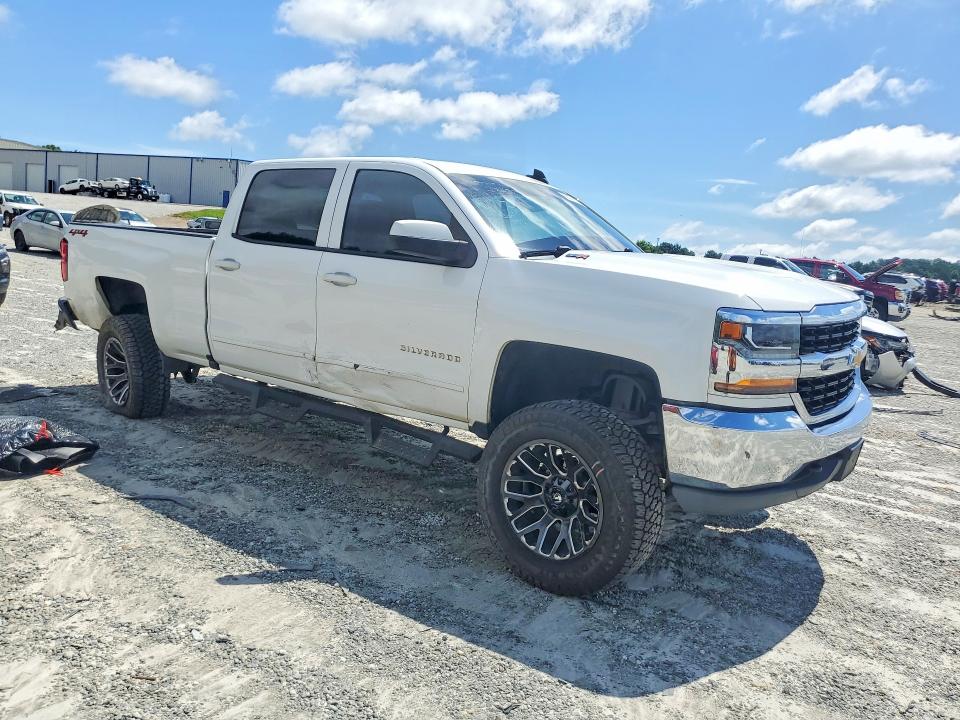 Продажа на аукционе авто 2018 Chevrolet Silverado, vin: 1GCUKRECXJF233269, номер лота: 55574126