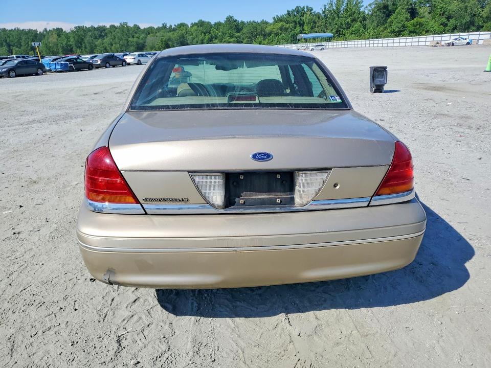 1999 Ford Crown Vic Cou მანქანა იყიდება აუქციონზე, vin: 2FAFP74W0XX115762, აუქციონის ნომერი: 57508656