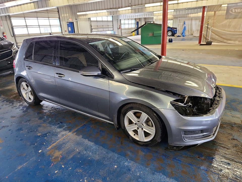 56343756 :رقم المزاد ، 3VW217AU5HM025546 vin ، 2017 Volkswagen Golf مزاد بيع