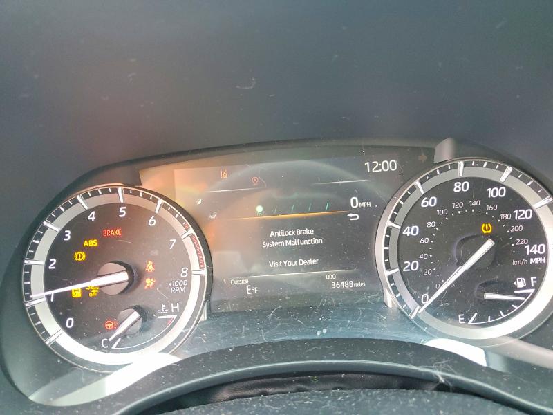 56642656 :رقم المزاد ، 5TDGZRBH6NS586431 vin ، 2022 Toyota Highlander مزاد بيع