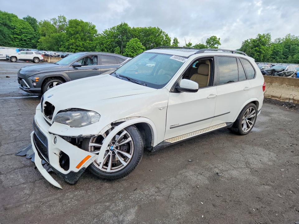 58808596 :رقم المزاد ، 5UXZV4C50D0B03353 vin ، 2013 Bmw X5 مزاد بيع