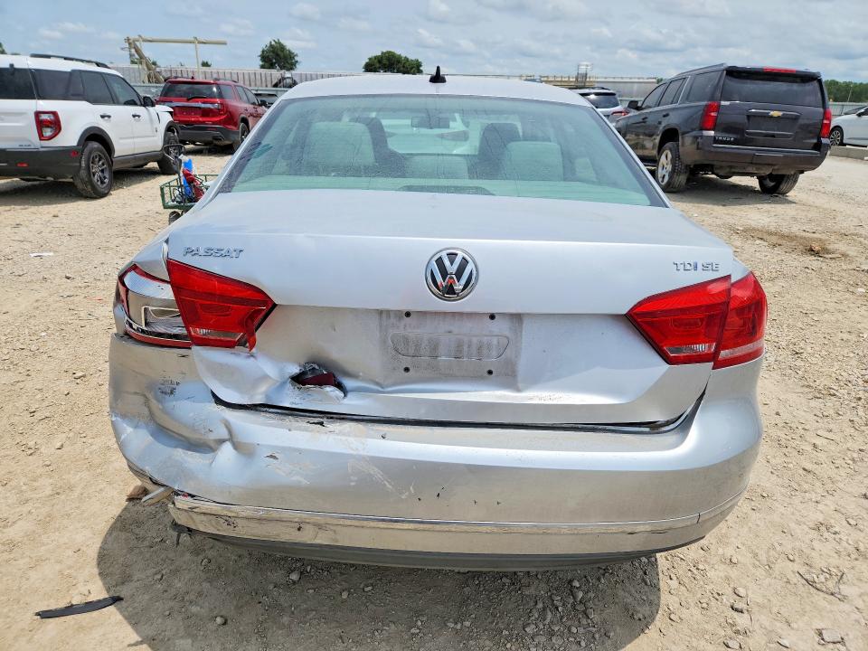 58736536 :رقم المزاد ، 1VWBN7A32CC103934 vin ، 2012 Volkswagen Passat مزاد بيع