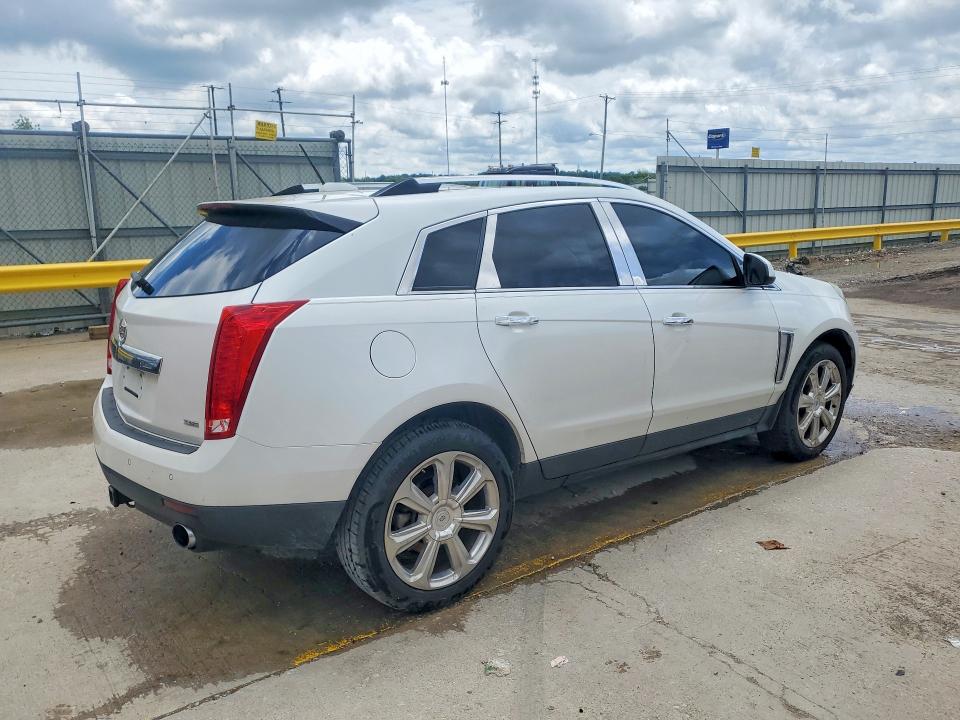 57074426 :رقم المزاد ، 3GYFNDE39FS623425 vin ، 2015 Cadillac Srx مزاد بيع