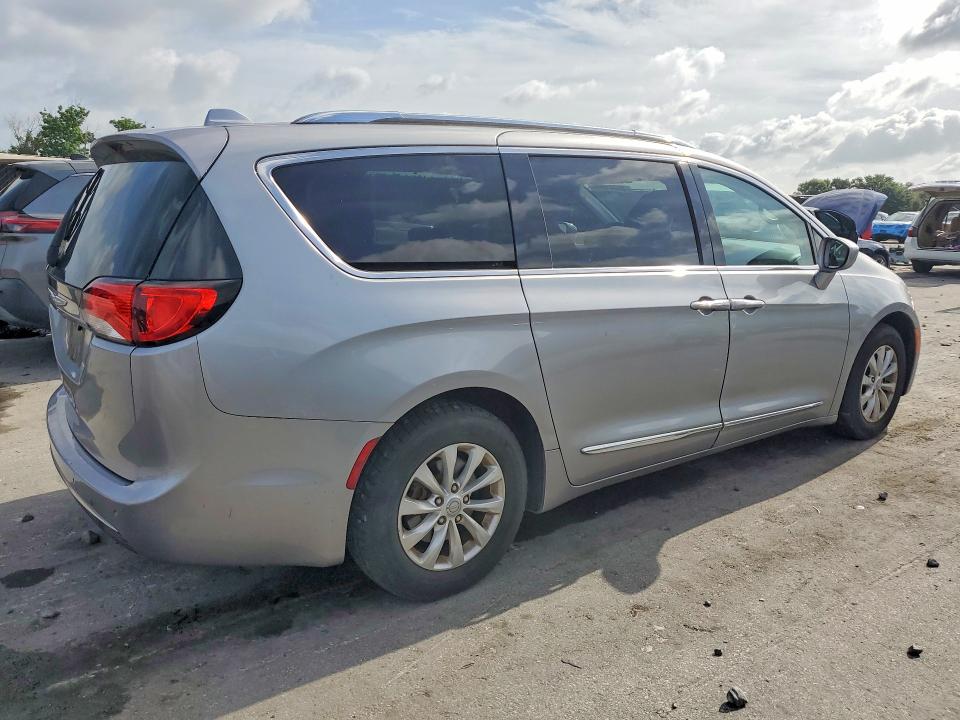 Продажа на аукционе авто 2018 Chrysler Pacifica, vin: 2C4RC1BG7JR110646, номер лота: 55541966