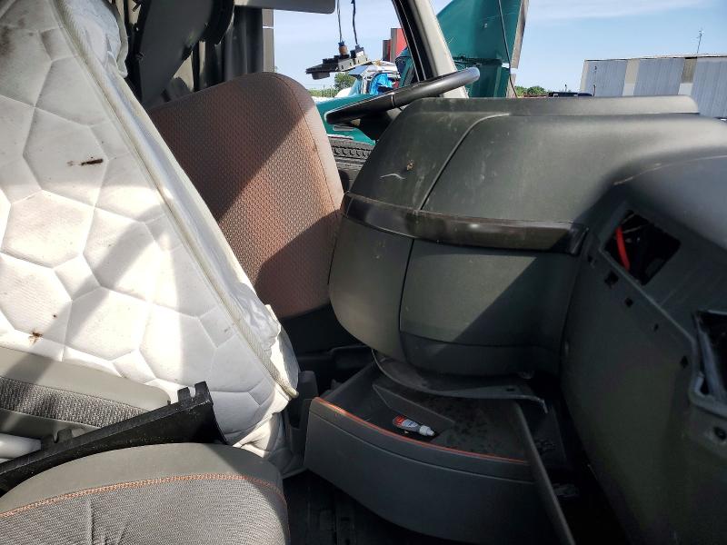 54105946 :رقم المزاد ، 4V4NC9EH2SN671695 vin ، 2025 Volvo Vn مزاد بيع