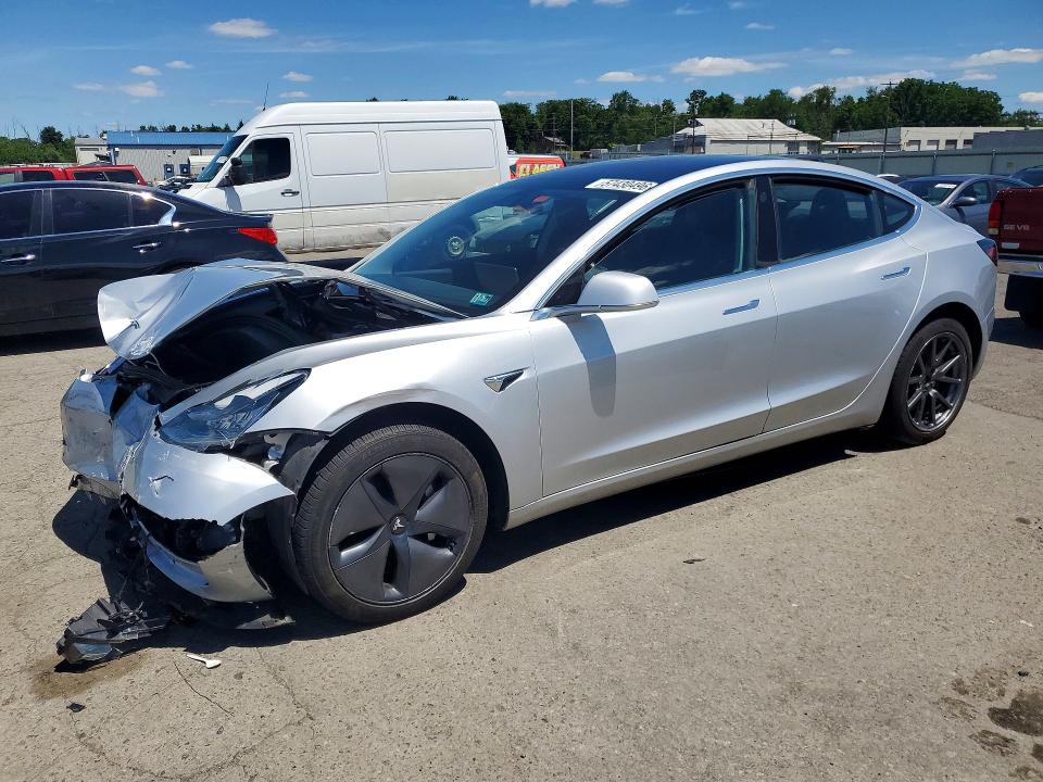 Продажа на аукционе авто 2018 Tesla Model 3, vin: 5YJ3E1EAXJF045973, номер лота: 57430496