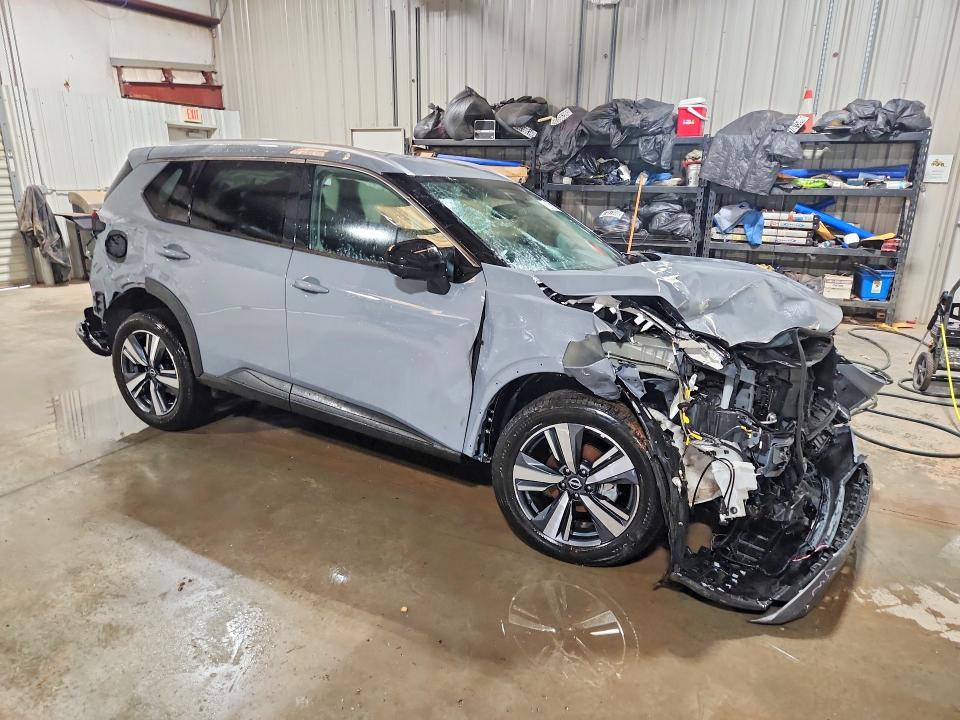 58023796 :رقم المزاد ، 5N1BT3CB7TC773075 vin ، 2026 Nissan Rogue مزاد بيع