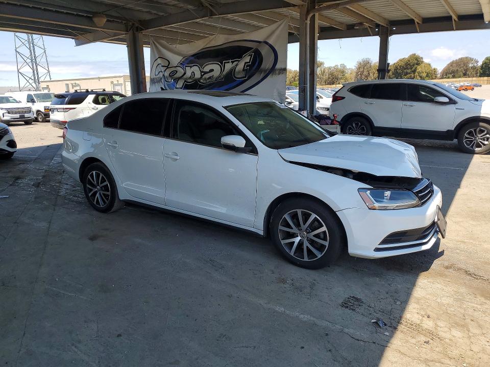 2017 Volkswagen Jetta მანქანა იყიდება აუქციონზე, vin: 3VWDB7AJXHM262285, აუქციონის ნომერი: 57970926