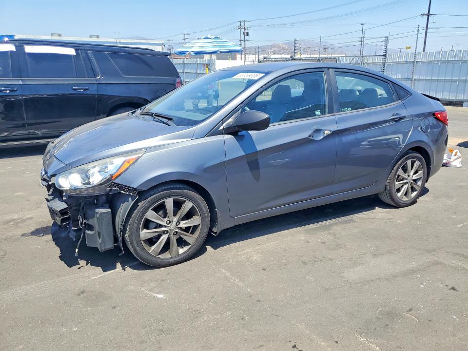2013 Hyundai Accent მანქანა იყიდება აუქციონზე, vin: KMHCU4AE2DU316402, აუქციონის ნომერი: 58769006