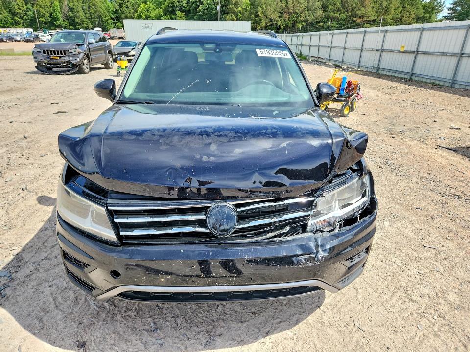 2018 Volkswagen Tiguan მანქანა იყიდება აუქციონზე, vin: 3VV3B7AX0JM049498, აუქციონის ნომერი: 57936956