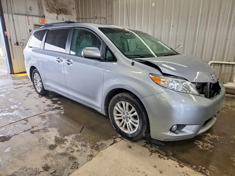 Продаж на аукціоні авто 2011 Toyota Sienna, vin: 5TDYK3DC1BS144949, номер лоту: 56166846