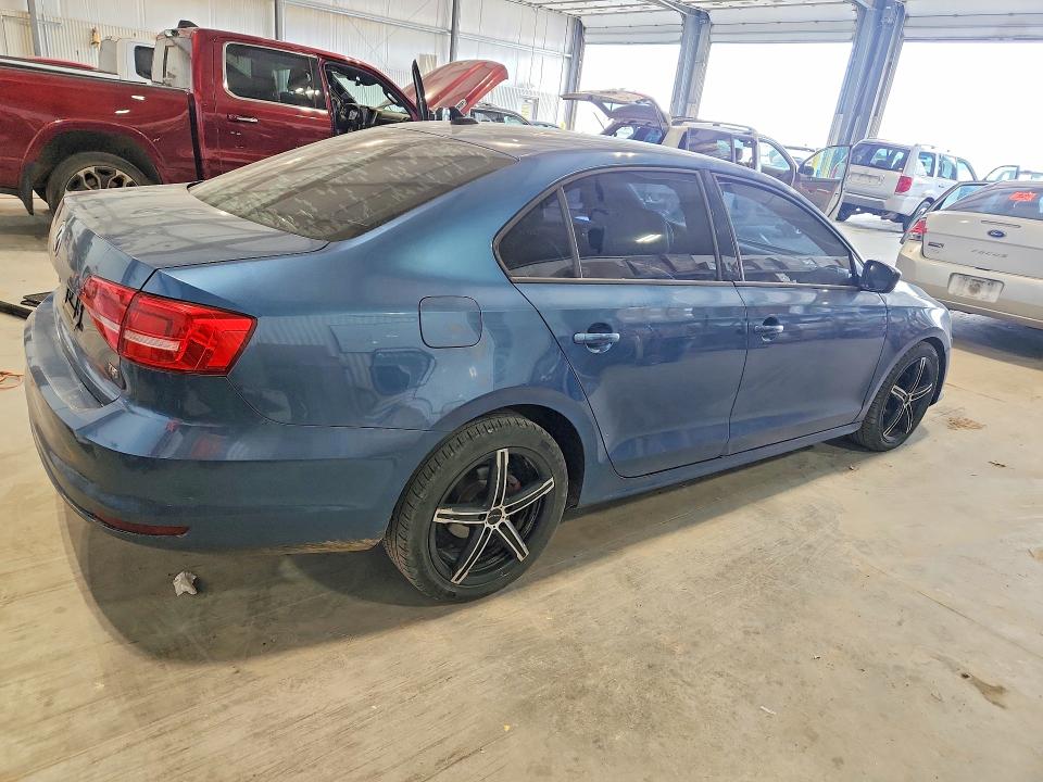 56164326 :رقم المزاد ، 3VWLA7AJ8FM210486 vin ، 2015 Volkswagen Jetta مزاد بيع