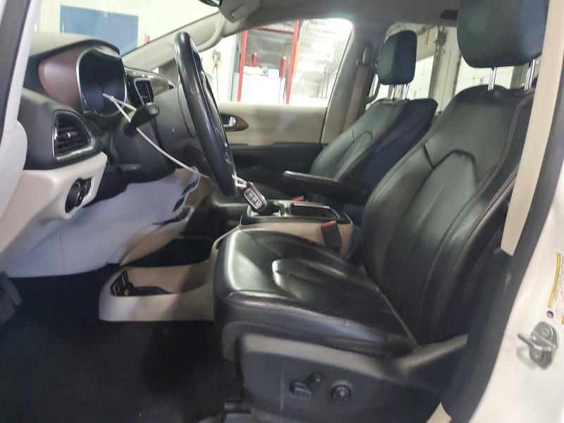 55592426 :رقم المزاد ، 2C4RC1EG4JR293712 vin ، 2018 Chrysler Pacifica مزاد بيع