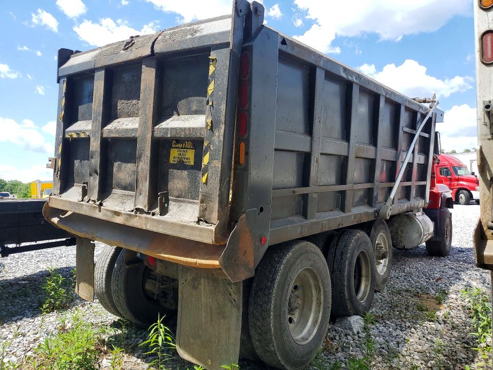 54810646 :رقم المزاد ، 1M2P267C9YM053730 vin ، 2000 Mack Rd600 مزاد بيع