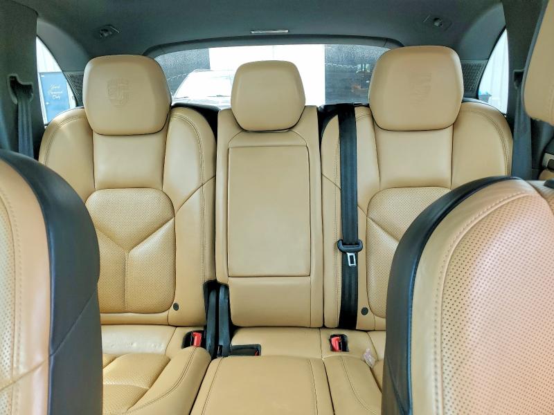 57470156 :رقم المزاد ، WP1AE2A22HLA74286 vin ، 2017 Porsche Cayenne مزاد بيع