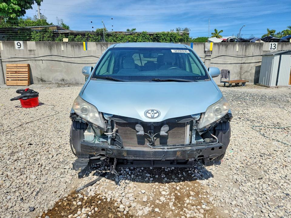 Продажа на аукционе авто 2015 Toyota Sienna, vin: 5TDKK3DC0FS585290, номер лота: 58390936