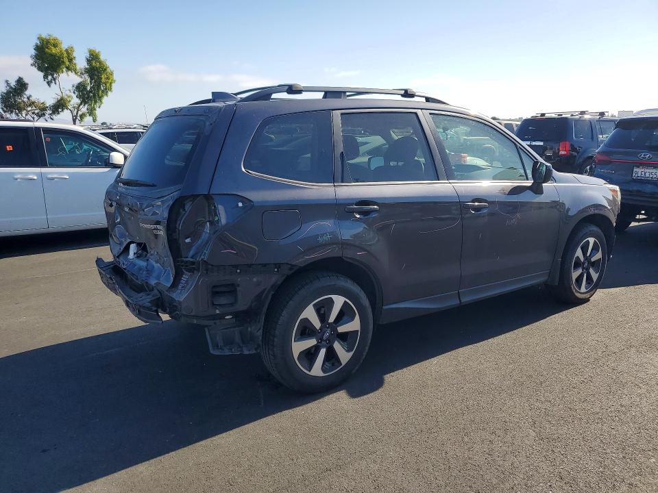 Продажа на аукционе авто 2017 Subaru Forester, vin: JF2SJADC7HH413127, номер лота: 57216026