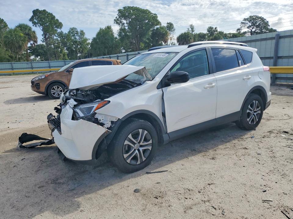 Auction sale of the 2018 Toyota Rav4, vin: JTMZFREV7JD109970, lot number: 55684146