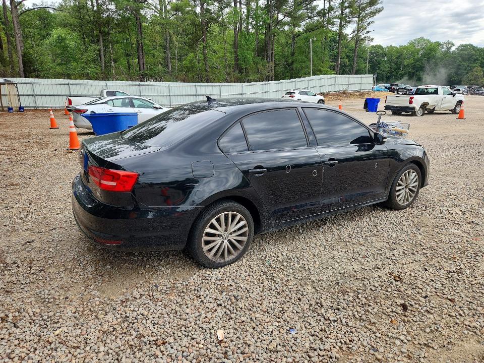 56326936 :رقم المزاد ، 3VWD17AJ8FM326629 vin ، 2015 Volkswagen Jetta مزاد بيع