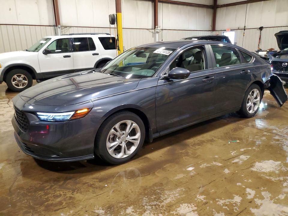 Продажа на аукционе авто 2024 Honda Accord, vin: 1HGCY1F23RA017758, номер лота: 57214126