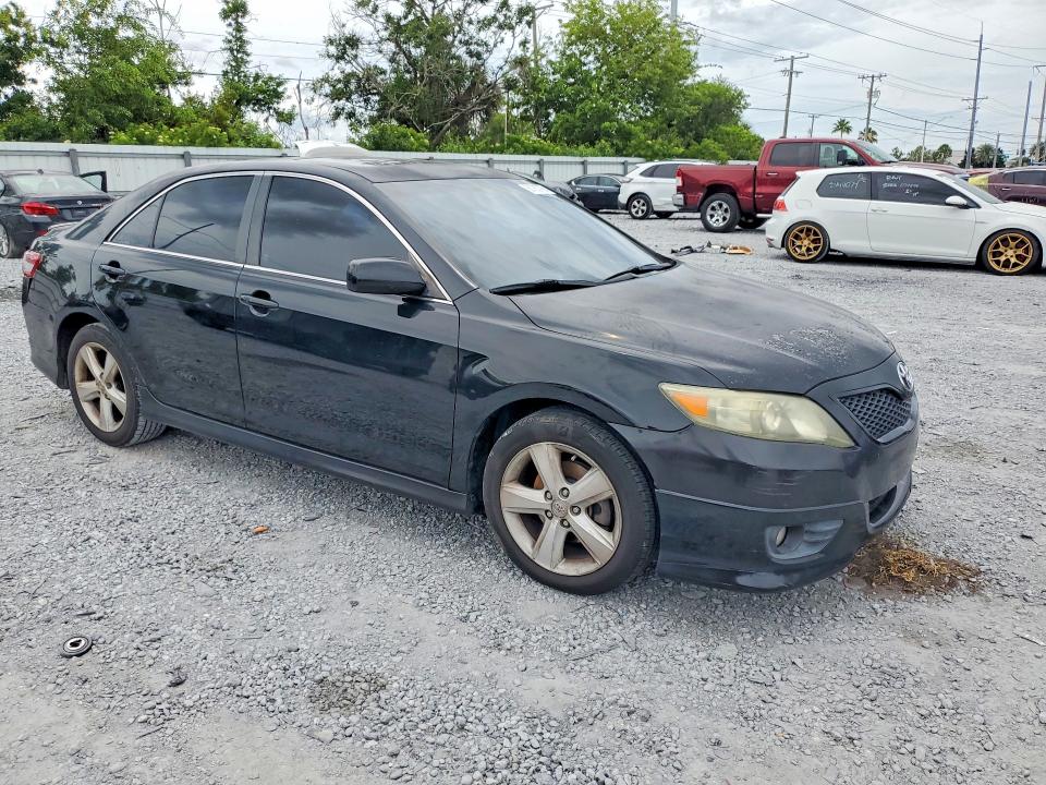 56755776 :رقم المزاد ، 4T1BF3EK3BU690157 vin ، 2011 Toyota Camry مزاد بيع