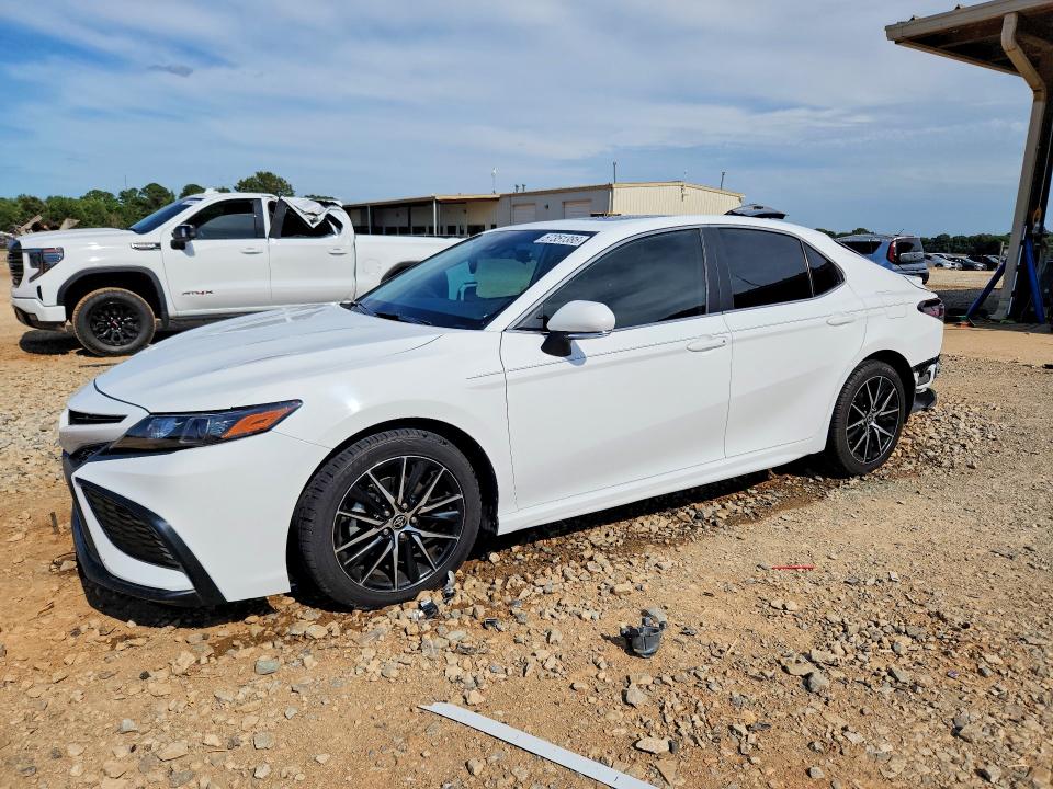 Продажа на аукционе авто 2024 Toyota Camry, vin: 4T1G11AK1RU228852, номер лота: 57351386