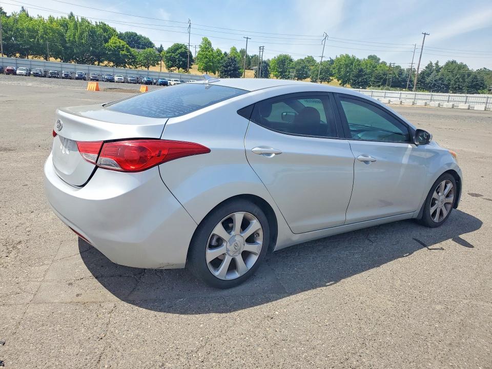 2013 Hyundai Elantra მანქანა იყიდება აუქციონზე, vin: 5NPDH4AE7DH206808, აუქციონის ნომერი: 58564136