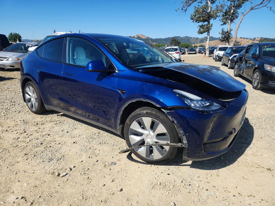 Продажа на аукционе авто 2022 Tesla Model Y, vin: 7SAYGDEE6NF401994, номер лота: 55464136