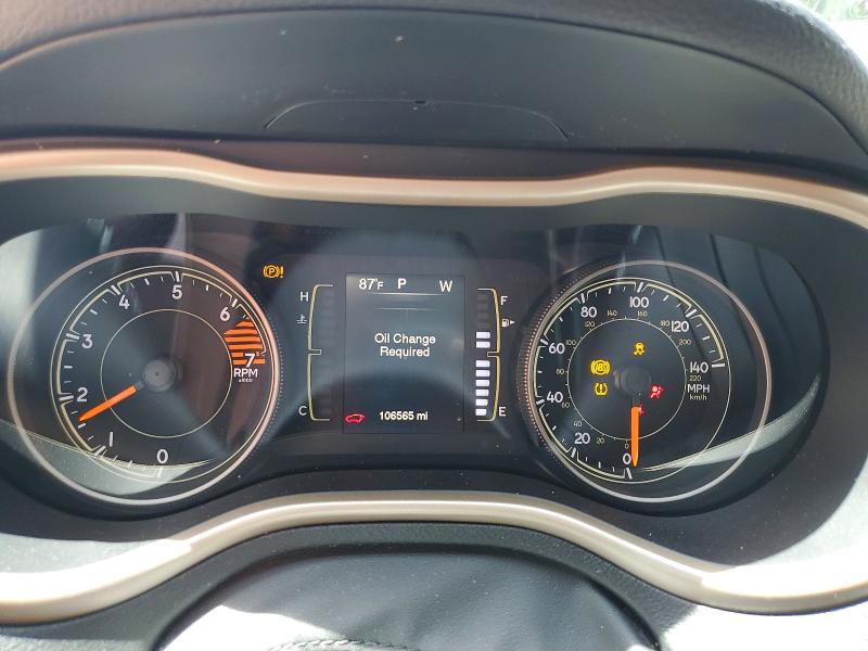 2017 Jeep Cherokee მანქანა იყიდება აუქციონზე, vin: 1C4PJLCB3HD221820, აუქციონის ნომერი: 57863426