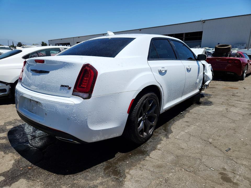 2022 Chrysler 300 მანქანა იყიდება აუქციონზე, vin: 2C3CCABG7NH127145, აუქციონის ნომერი: 54709976