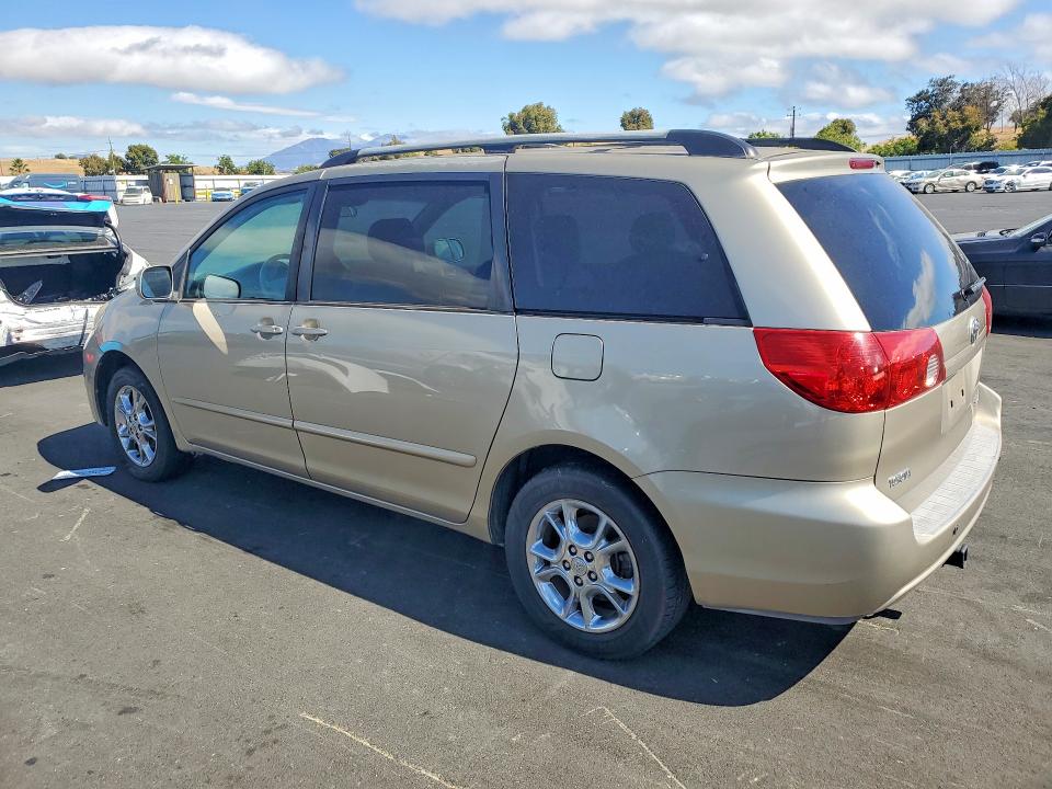 58982956 :رقم المزاد ، 5TDBA22C36S070073 vin ، 2006 Toyota Sienna مزاد بيع