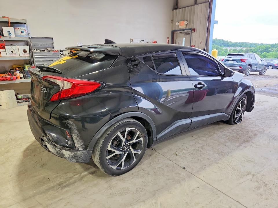 2018 Toyota C-hr მანქანა იყიდება აუქციონზე, vin: NMTKHMBX0JR003397, აუქციონის ნომერი: 57540106