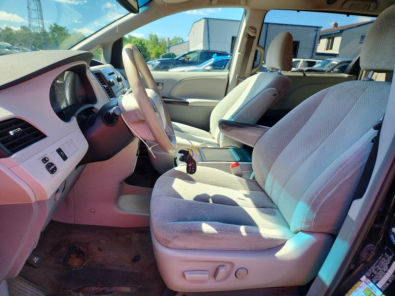 Продажа на аукционе авто 2014 Toyota Sienna, vin: 5TDKK3DCXES474552, номер лота: 56601926
