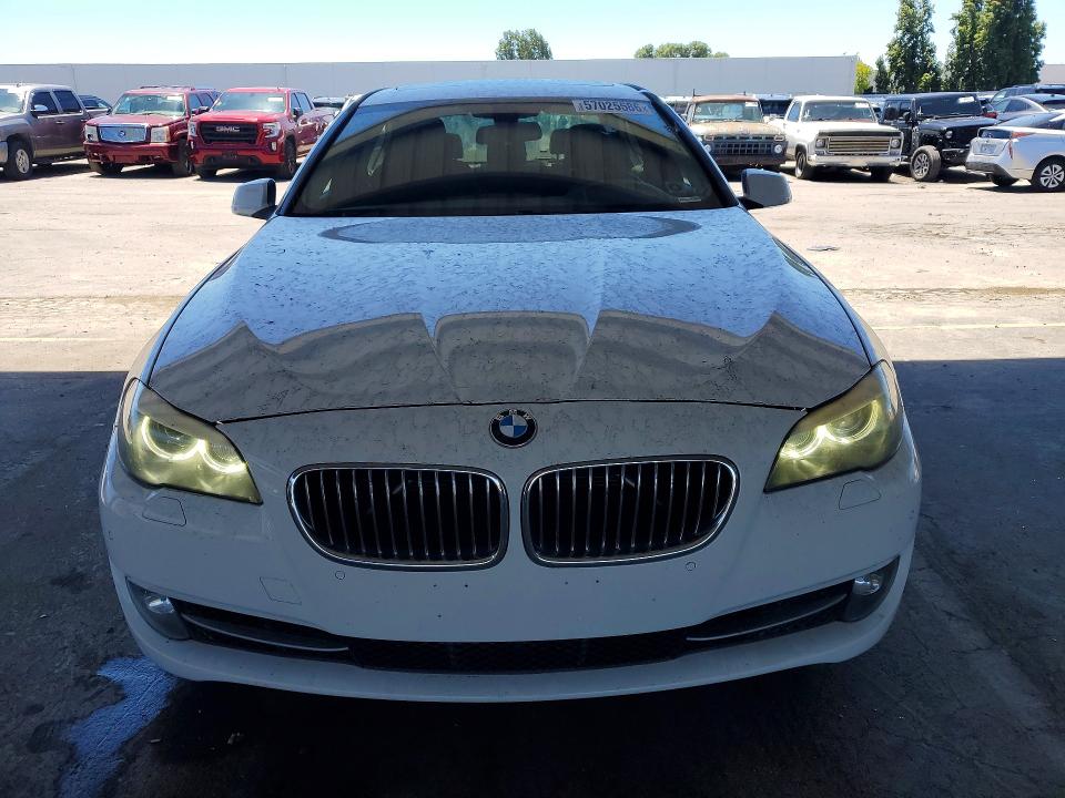 57025586 :رقم المزاد ، WBAXG5C52DD230181 vin ، 2013 Bmw 528 مزاد بيع