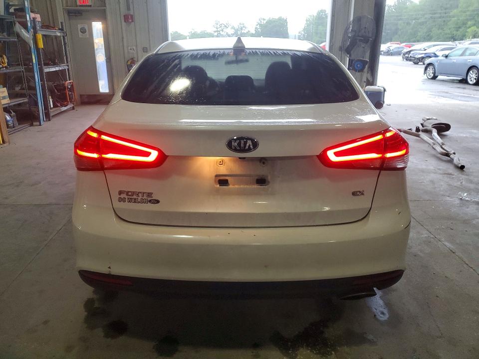 Aukcja sprzedaży 2018 Kia Forte, vin: 3KPFL4A84JE217721, numer aukcji: 57952636